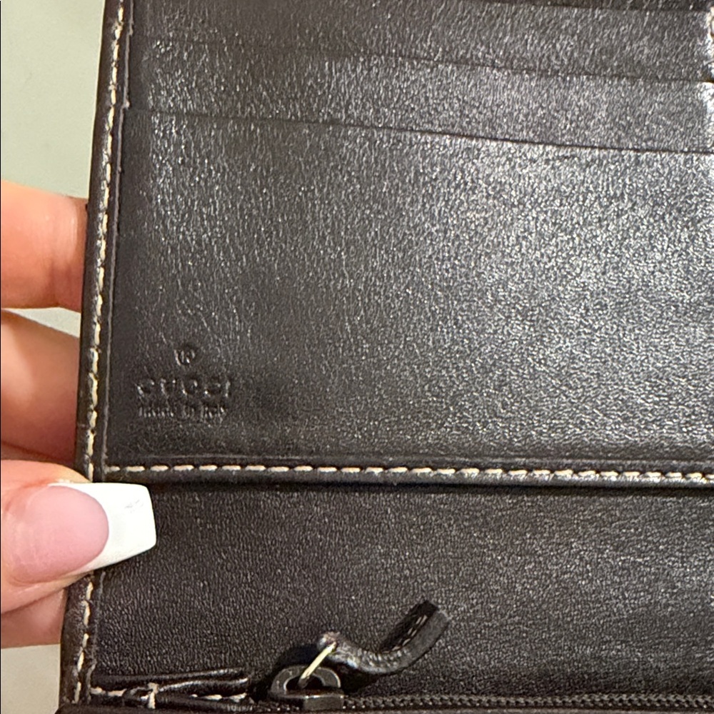 Gucci Beige and Brown GG Canvas Continental Wallet with Gold Logo - Picture 9 of 9